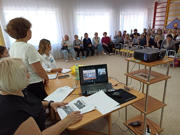 Cеминар в рамках работы стажировочной площадки института развития образования Омской области по теме «Антикризисное управление дошкольной образовательной организацией. Тактика действий руководителя». Cеминар в рамках работы стажировочной площадки института развития образования Омской области по теме «Антикризисное управление дошкольной образовательной организацией. Тактика действий руководителя». .